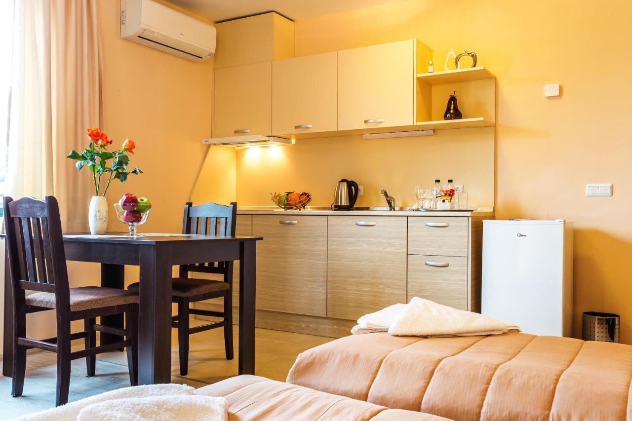 סופיה Apart Hotel Rosen מראה חיצוני תמונה